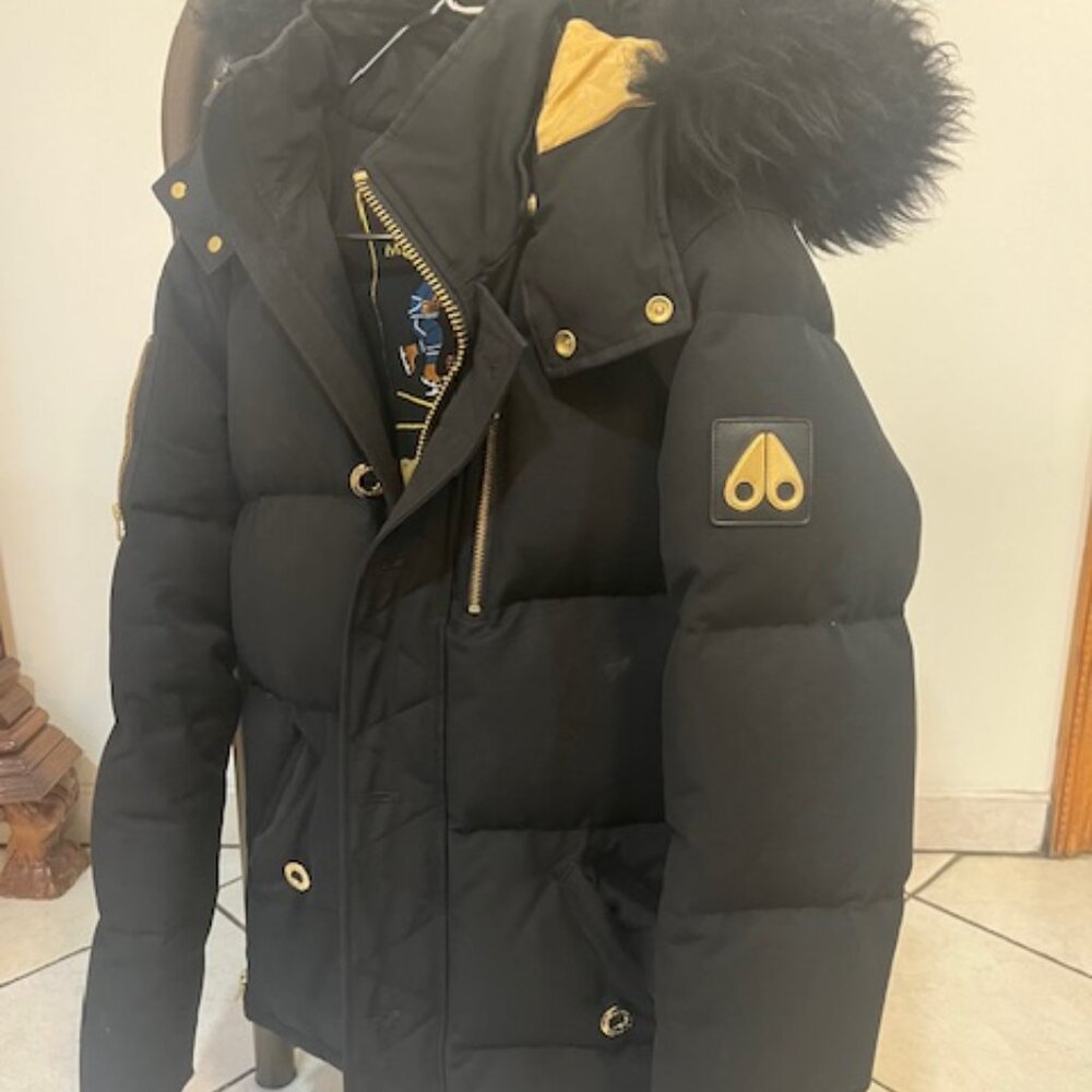 COPY - Mens Moose Knuckles Gold Series Coat Size Small